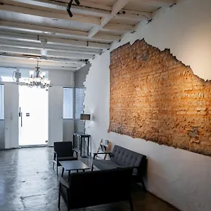  Hostel Aayu Seckchuan - 3 Mins Walk To Lane
