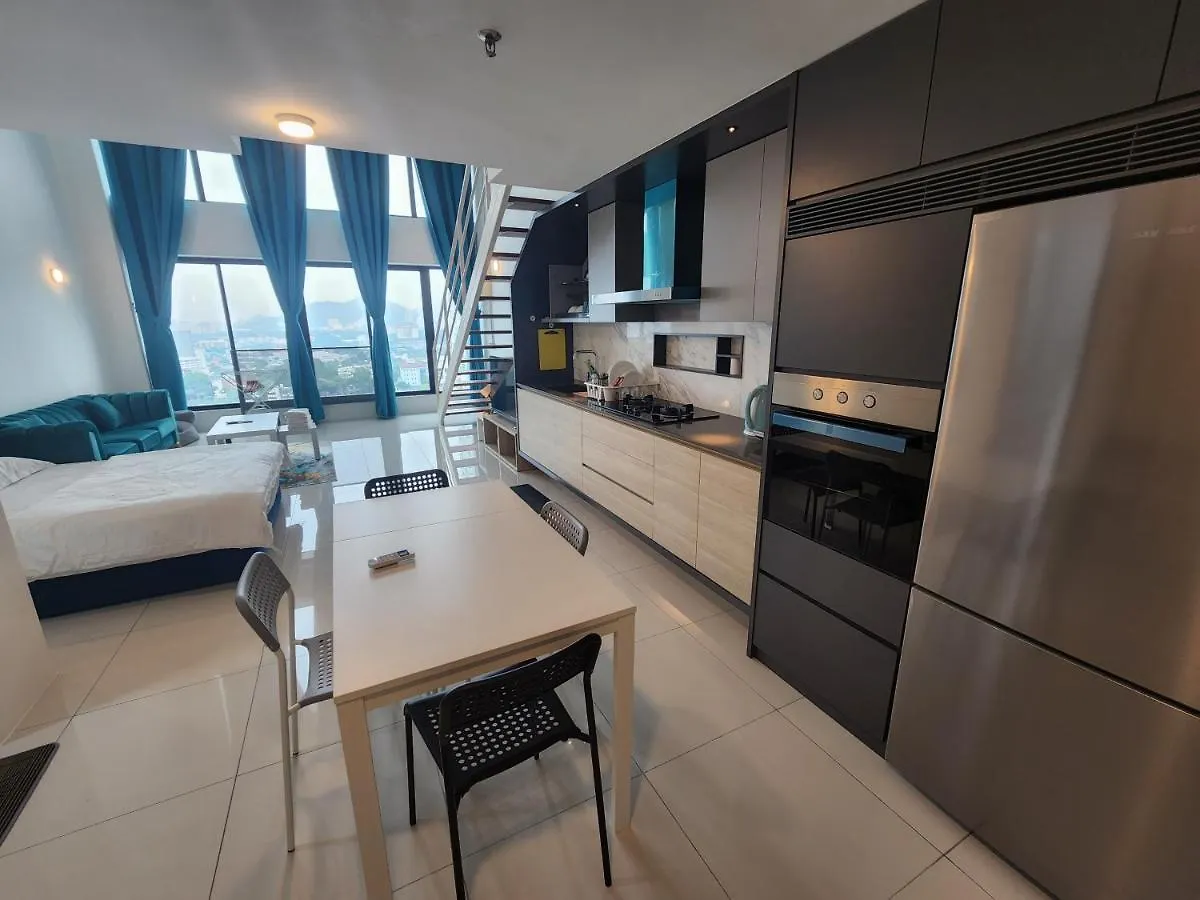 Sunrise Gurney Premium Executive City/Seafront Suite - Penang George Town