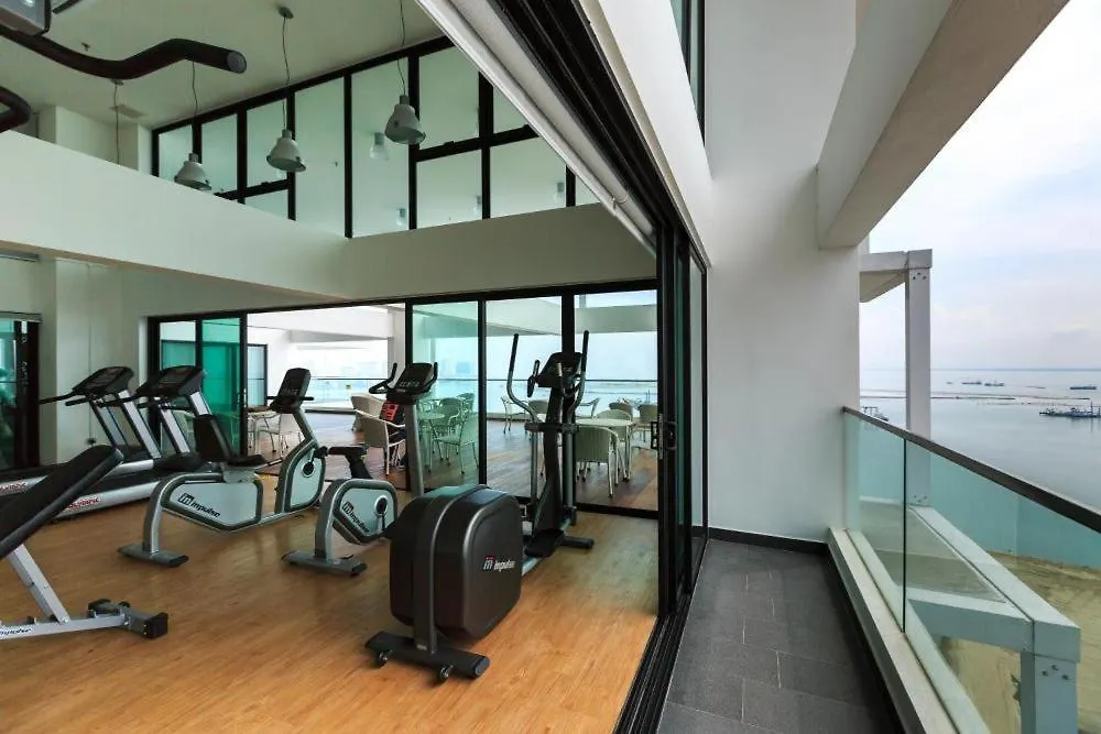 Sunrise Gurney Premium Executive City/Seafront Suite - Penang George Town Malaysia